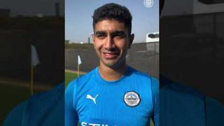 #TheIslanders recreating these memes is something you shouldn't miss 😂#MumbaiCity #AamchiCity 🔵