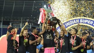 #TheIslanders​ lift the #HeroISL​ Trophy