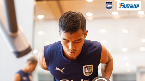 The Islanders working out at the gym fuelled by Fast&Up
