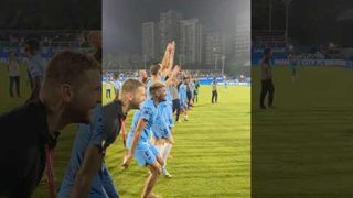 There's no better feeling than celebrating the victory, 𝗧𝗢𝗚𝗘𝗧𝗛𝗘𝗥 🙌🩵