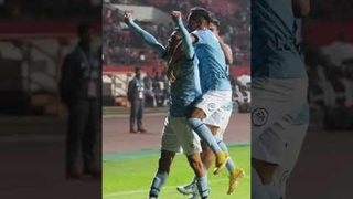 🎥 | Vikram’s signature celebration post the winner last night 🕺🏻✨ | #JFCMCFC 22/23