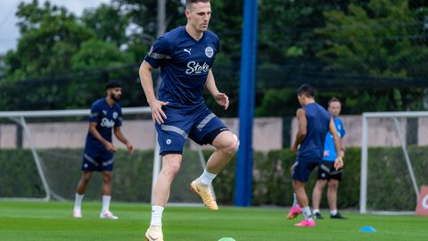 Clicks from the Islanders' pre-season training camp at Bangkok, Thailand