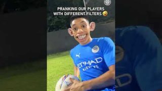 Caught #TheIslanders slipping with this filter prank 😂👀#MumbaiCity #AamchiCity 🔵