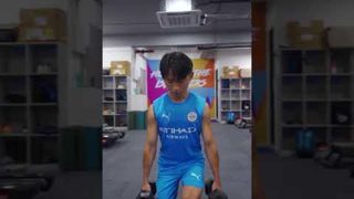 Getting ready for an intense training seassion, with @UpUrFit's Thermo Gel 🔥 | MCFC