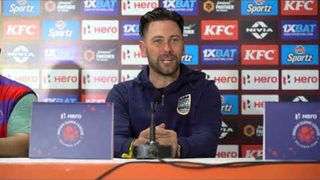 Des Buckingham’s review on #FCGMCFC 🎥