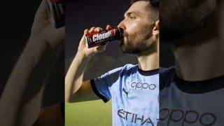 Fuelling #TheIslanders' fighting spirit 💪#MCFCxCloud9 #AamchiCity 🔵