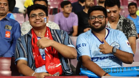 Snaps of our fans at the DY Patil Stadium in the Islanders' ACL clash against Al Hilal SFC