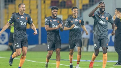 Mumbai City clinch ISL League Wnners' Shield; beat FC Goa 5-3