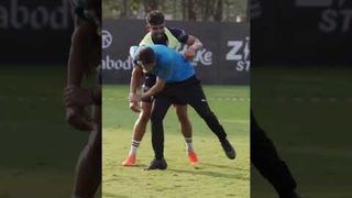 Gurkirat Singh vs Prateek Maira! 😂