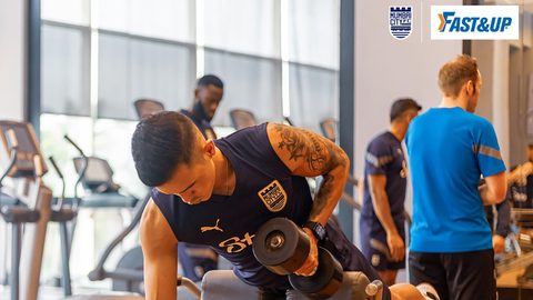 The Islanders working out at the gym fuelled by Fast&Up