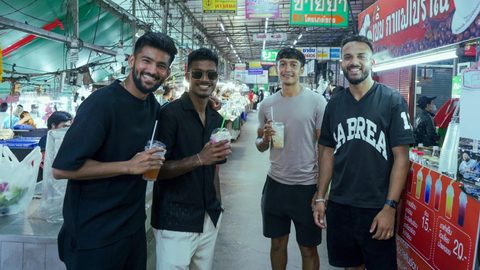 Islanders in Thailand: Exploring the city and the local culture