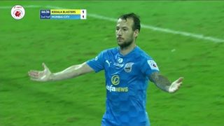 #KBFCMCFC Highlights | Mumbai City FC beat Kerala Blasters FC 2-1