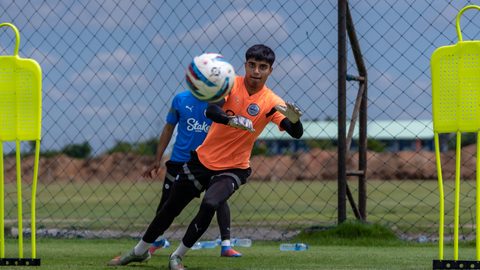 The hustle continues on the pitch for Islanders in the second week in Thailand