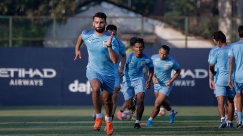 Mumbai City sign defender Mehtab Singh