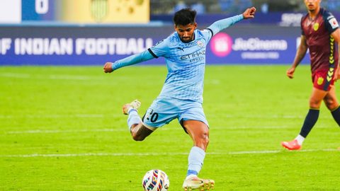 ISL Season 11 Match 9 : Mumbai City 1-0 Hyderabad FC