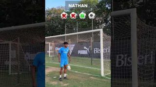 Vikram Paaji makes it look too easy 😮‍💨 #MumbaiCity #AamchiCity 🔵