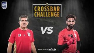 Mumbai City FC | Crossbar Challenge | Amrinder Singh vs Fernando Oliveira