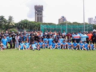 When the 12th Man meets #TheIslanders, memories are made 🥹🩵