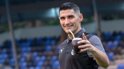 jorge-pereyra-diaz-returns-to-mumbai-city.Click to read full article.