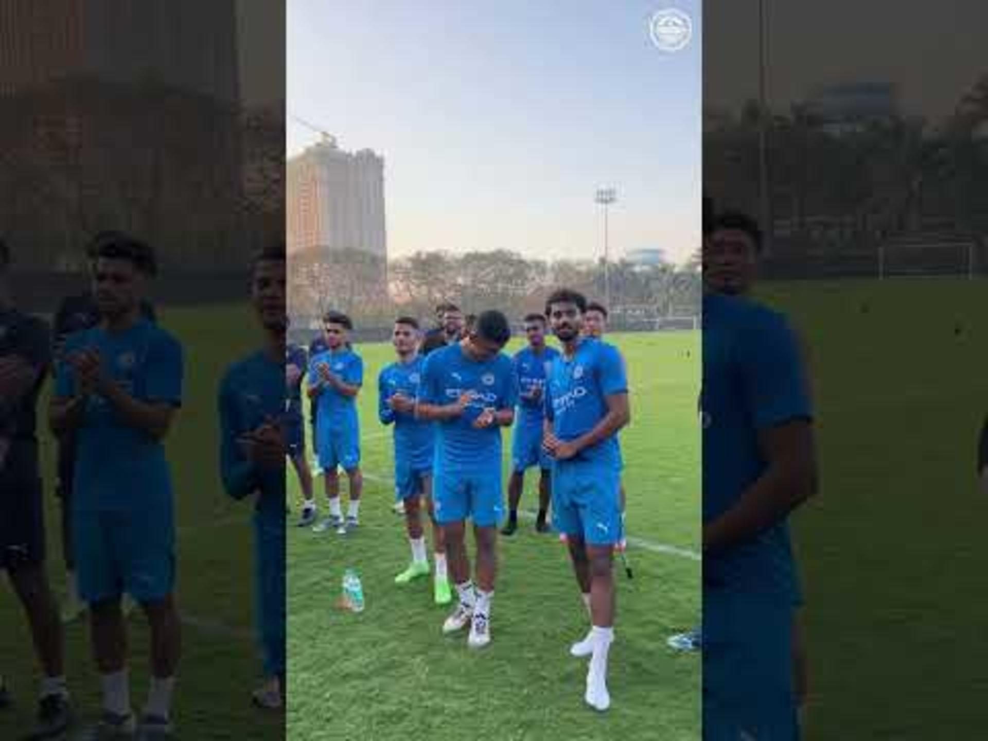 vikram-paajis-special-day-mumbaicity-aamchicity.Click to read full article.