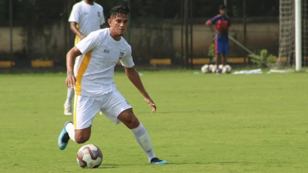 Davinder Singh ruled out for the season, Joyner Lourenco brought in as replacement